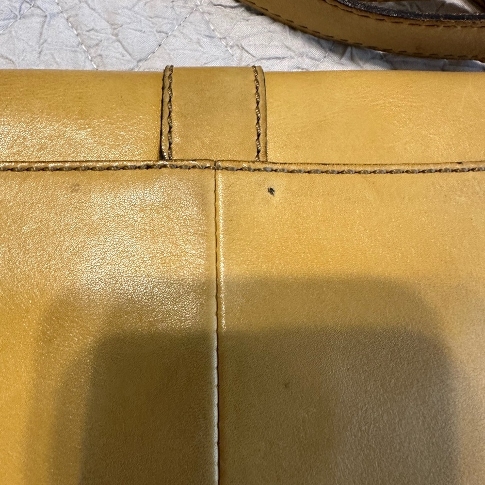 Fossil butter Yellow Leather Crossbody Bag - Picture 5 of 7